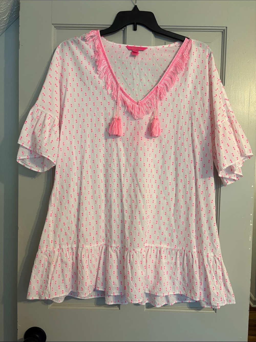 Lilly Pulitzer L/XL Kipper cover-up tunic white with pink accents and fringe